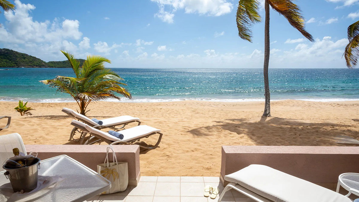 curtain-bluff-antigua-offers-the-best-of-both-worlds
